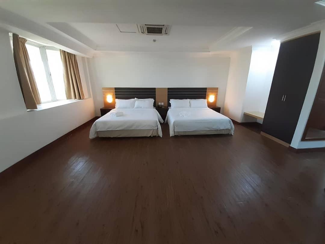 ซารา โฮเต็ล Hotel ลาบวน ภายนอก รูปภาพ