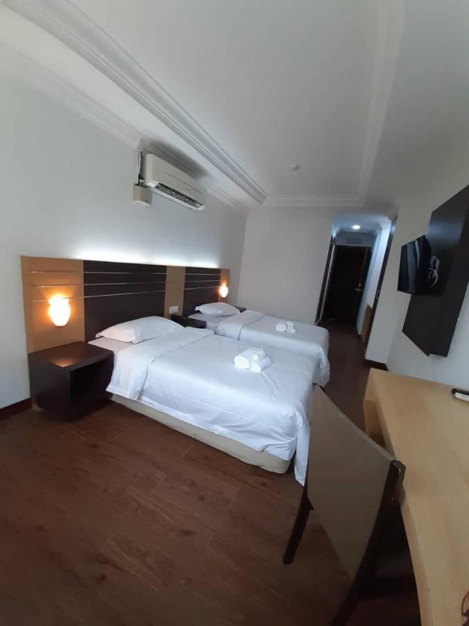 ซารา โฮเต็ล Hotel ลาบวน ภายนอก รูปภาพ