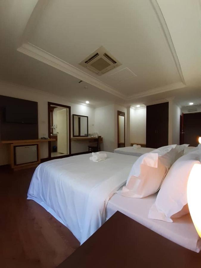 ซารา โฮเต็ล Hotel ลาบวน ภายนอก รูปภาพ