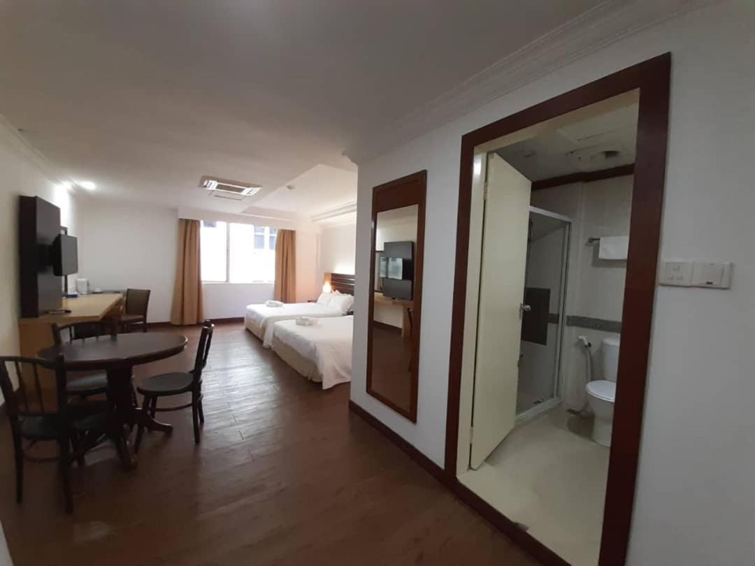 ซารา โฮเต็ล Hotel ลาบวน ภายนอก รูปภาพ