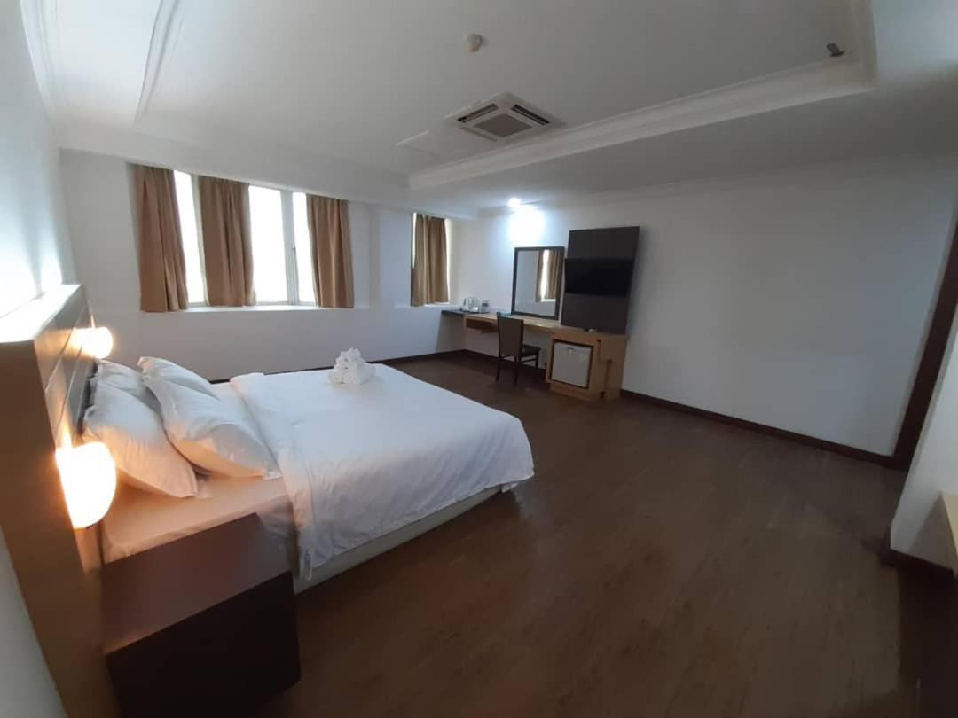 ซารา โฮเต็ล Hotel ลาบวน ภายนอก รูปภาพ