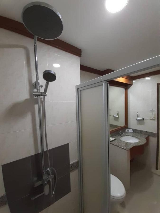 ซารา โฮเต็ล Hotel ลาบวน ภายนอก รูปภาพ